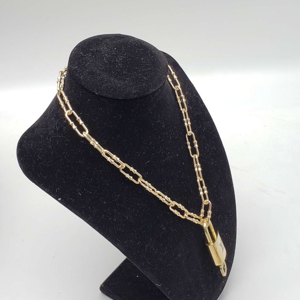100% Auth Louis Vuitton Lock & Key with Unbranded Gold Plated Chain Necklace - Picture 8 of 11